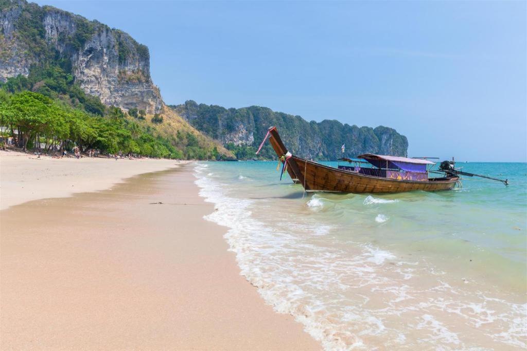 Oyo 681 Paradise Hotel Ao Nang Екстер'єр фото