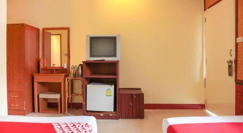 Oyo 681 Paradise Hotel Ao Nang Екстер'єр фото