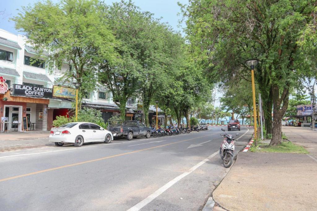 Oyo 681 Paradise Hotel Ao Nang Екстер'єр фото